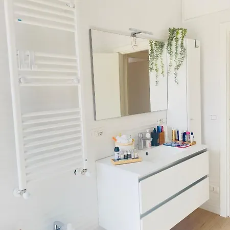 Gemelli-san Pietro-trastevere-casa Con Posto Auto Apartment *