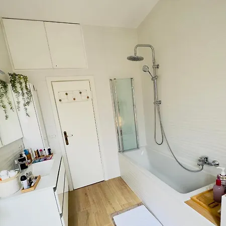 Gemelli-san Pietro-trastevere-casa Con Posto Auto * Roma