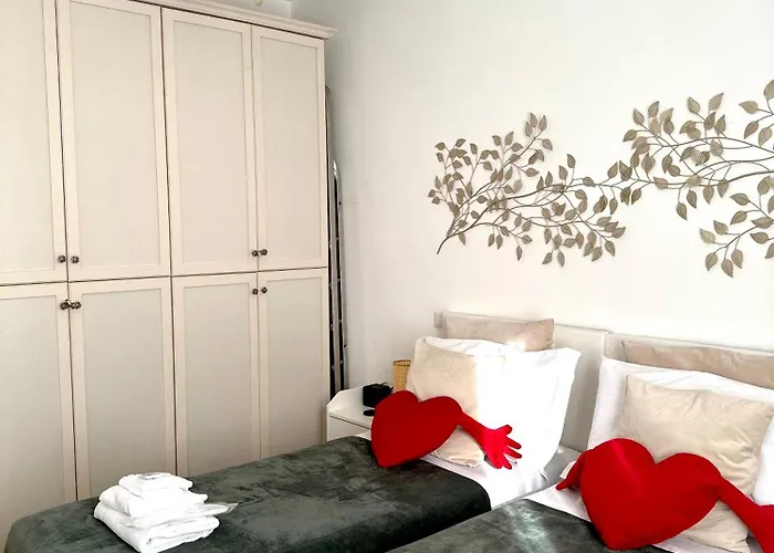 Gemelli-san Pietro-trastevere-casa Con Posto Auto Appartamento